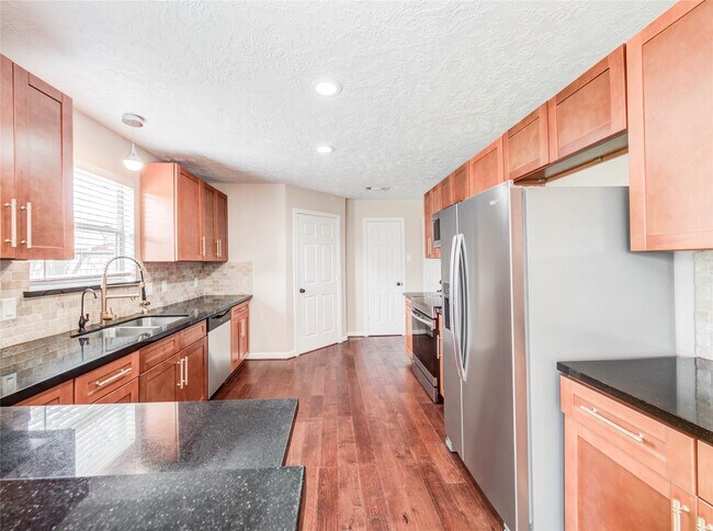 Building Photo - 13618 Woodspire Dr