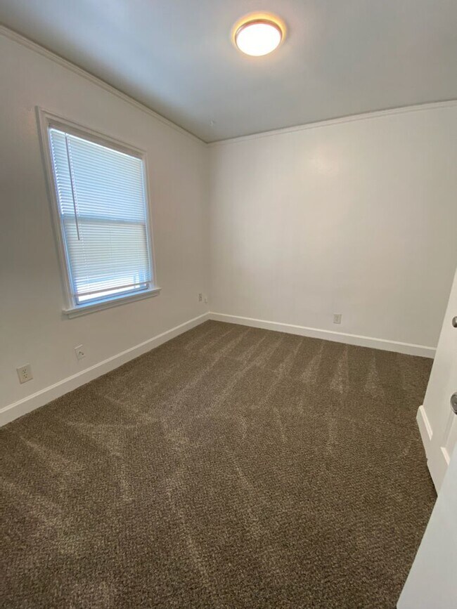 Building Photo - Charming 3 bed/1 bath home in Wenatchee!