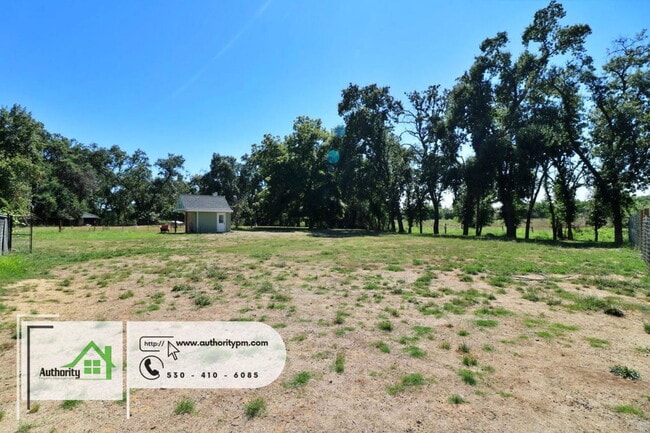Building Photo - 4750 Pheasant Dr