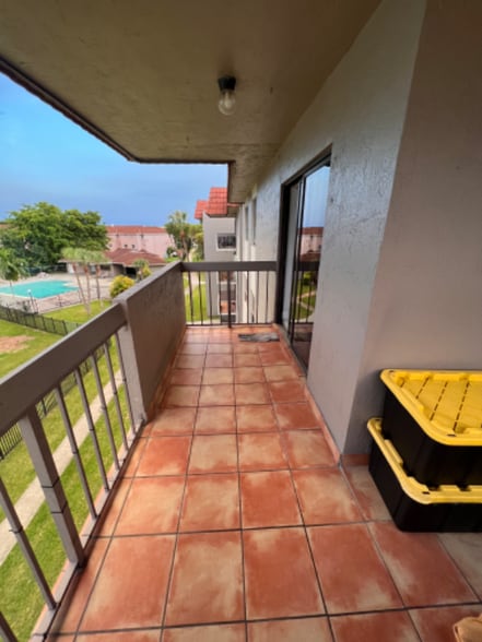 Building Photo - 1101 SW 122nd Ave