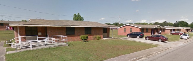 Primary Photo - Fieldcrest Community