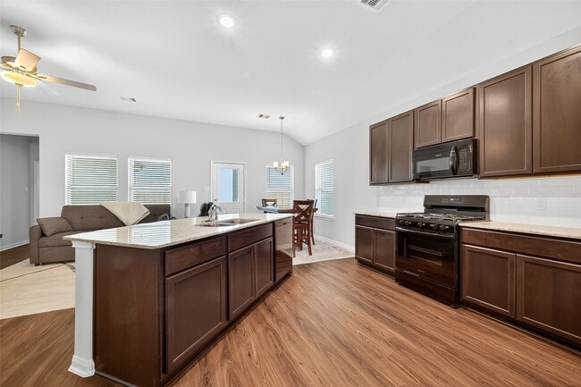 Building Photo - 8102 Coral Dr