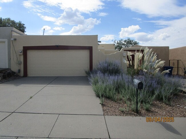 Building Photo - NE Heights 2bedroom 1000SF