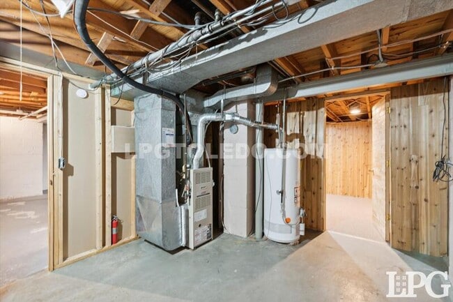 Building Photo - 3648 Watson Ave