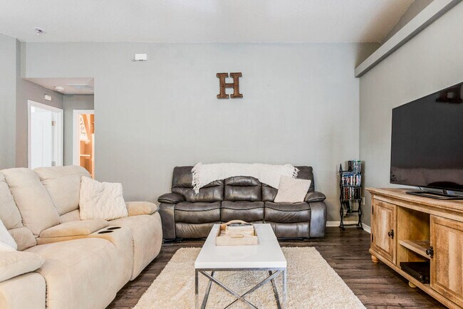 Building Photo - 2362 Duncan Ridge Dr