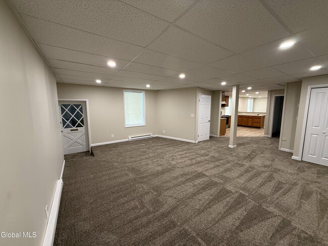 Building Photo - 734 Hudson Ave