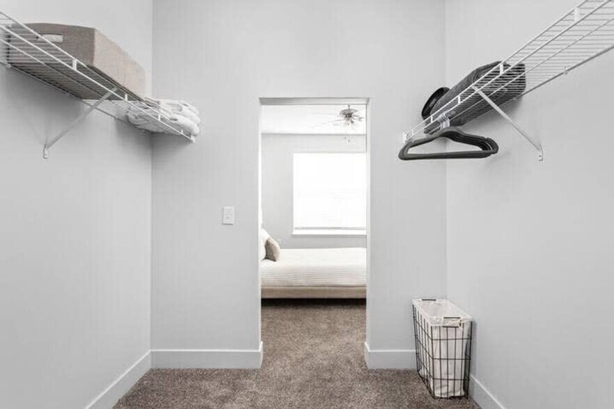 Building Photo - 8506 Westfield Blvd