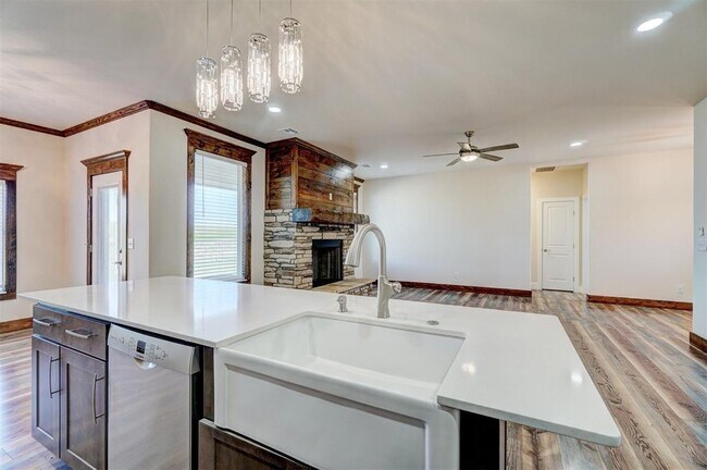 Building Photo - 4351 Whitetail Blvd