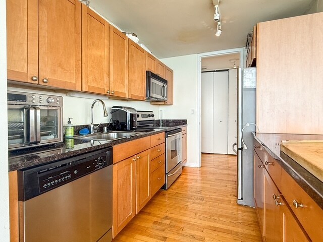 Building Photo - 655 W Irving Park Rd