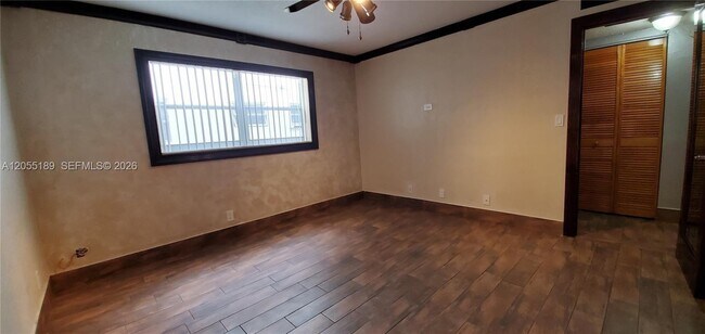 Building Photo - 1300 N 17th Ave