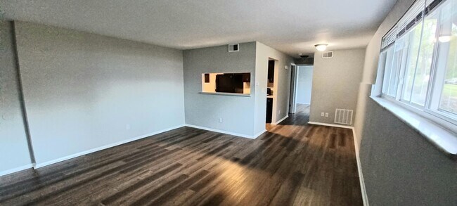 Building Photo - Stylish 1-Bed Living in the Heart of Kettering - Tour now!