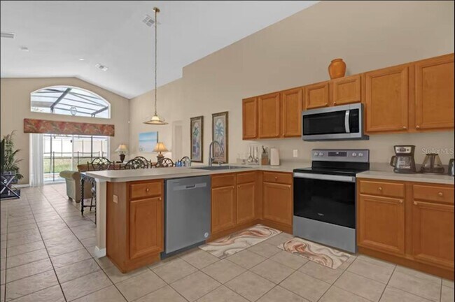 Building Photo - 1438 Solana Cir