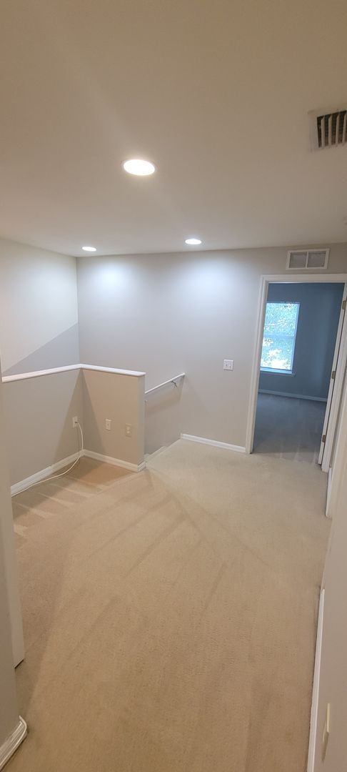 Building Photo - 1571 NW 29th Rd