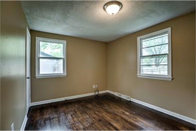 Building Photo - 6310 N 47th St