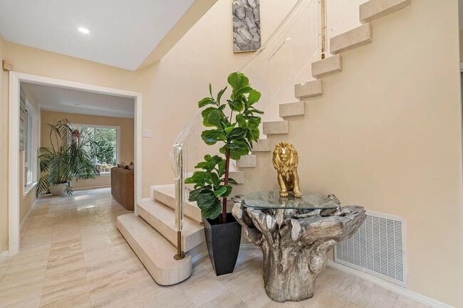 Building Photo - 9213 Warbler Way