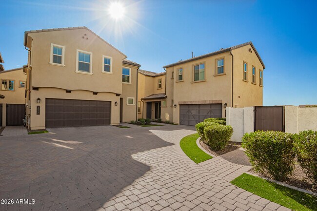 Building Photo - 3917 E Megan St