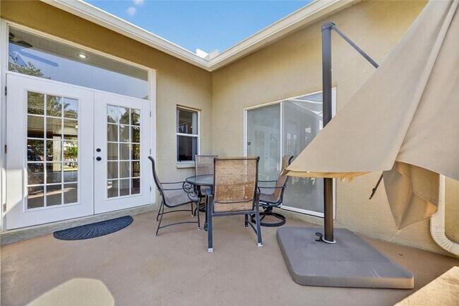 Building Photo - 172 Lake Shore Dr W