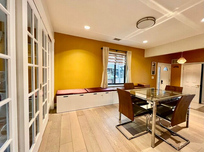 Building Photo - 195 Sandcastle Key