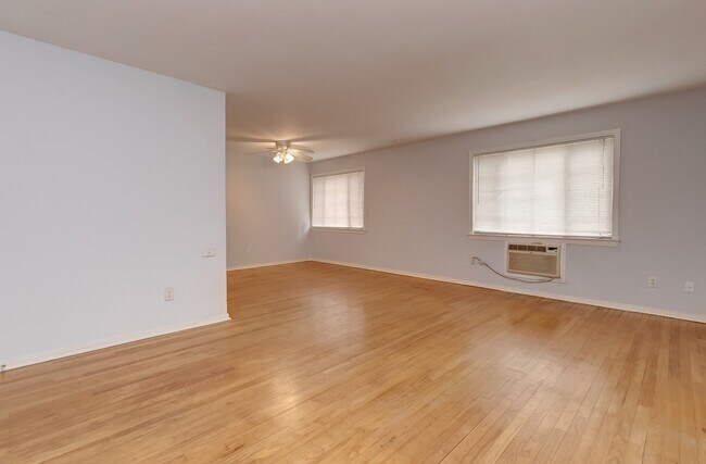 Building Photo - 1624 Bonnie Brae St