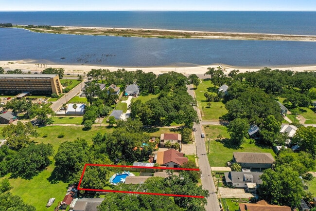 Building Photo - 134 Lee St