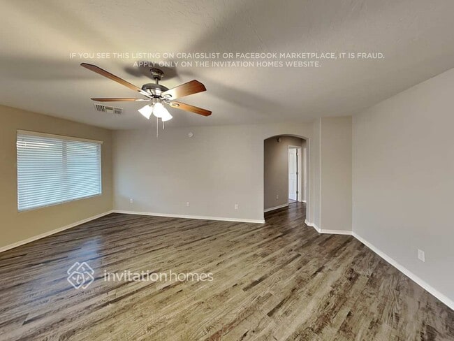 Building Photo - 1991 W Sunshine Butte Dr