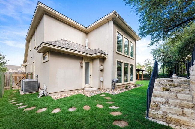 Building Photo - 13500 Coleto Creek Trail