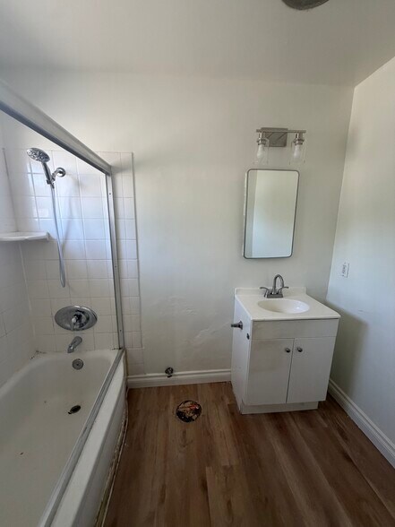 Building Photo - 3412 W Canoga Pl