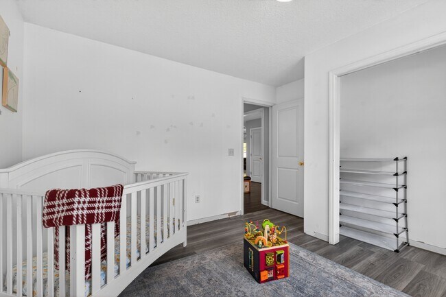 Building Photo - 31 Idus Ln