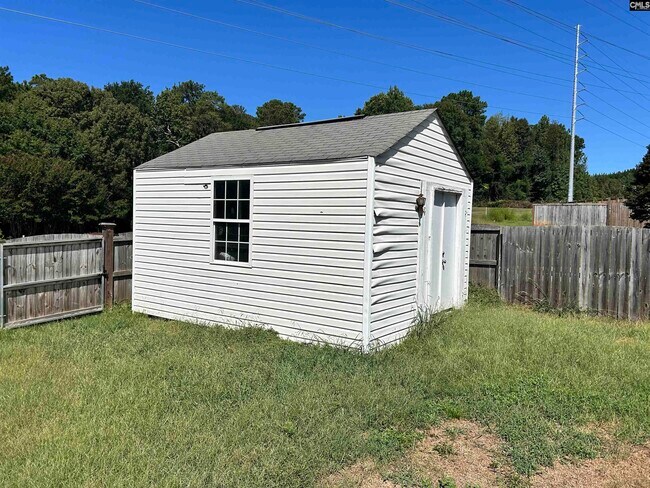 Building Photo - 100 Silverstone Rd