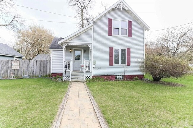 Building Photo - 460 Spruce St