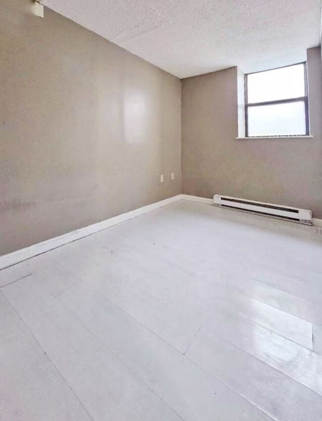 Building Photo - Prime location East Boston modern apartment on 1st floor next to T stop.