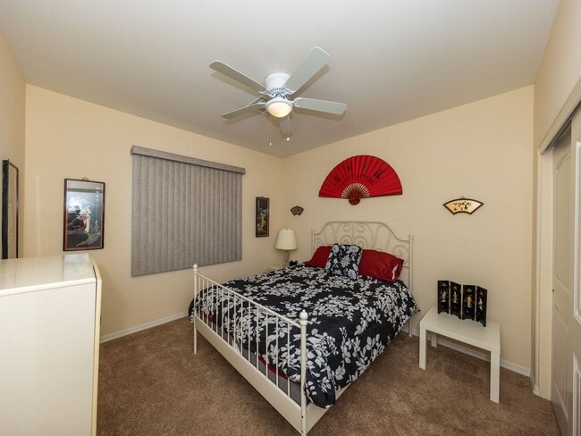 Building Photo - Furnished pool home for rent!