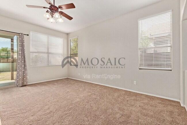 Building Photo - 1112 N Wade Dr