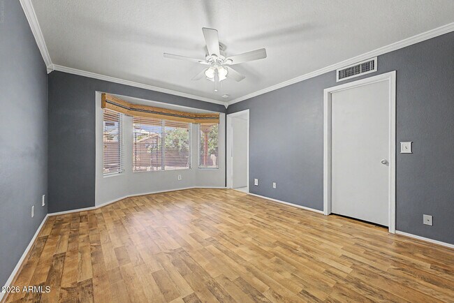 Building Photo - 1291 W Butler Dr