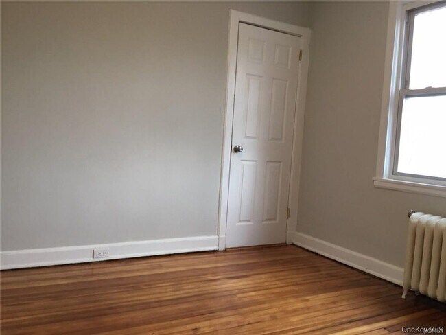 Building Photo - 107 Kensington Rd