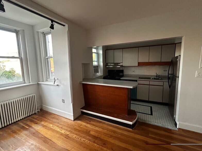 Kitchen - 1508 17th St NW