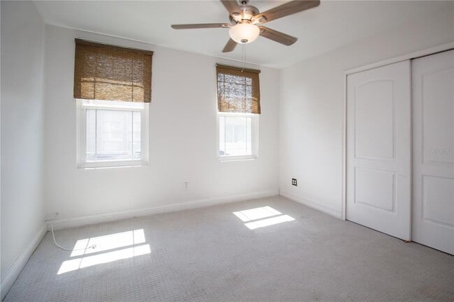 Building Photo - 2512 W Cordelia St