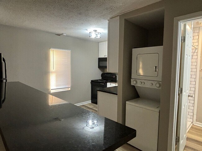 Building Photo - 1338-40 Barth