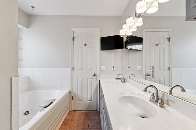Building Photo - 3617 Joseph Cir