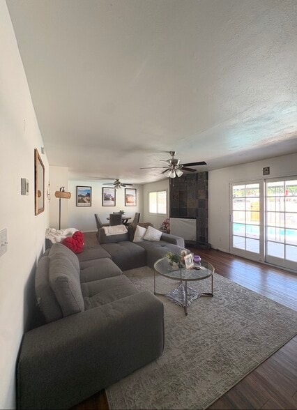 Building Photo - 1600 E Laguna Dr