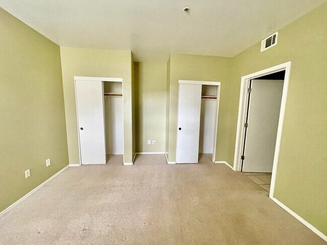 Building Photo - 310 E McCoy Ln