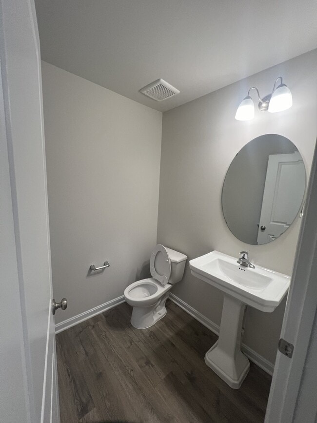 Building Photo - Wilderness Shores Dream Home - 4bd/2.5ba Single Family Home