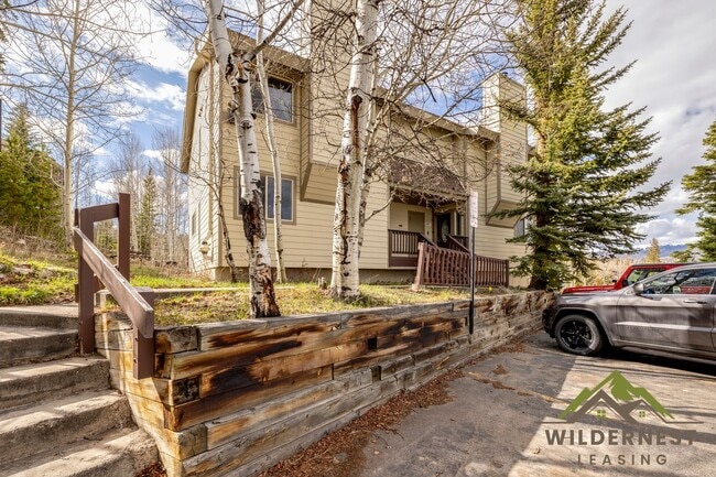 Primary Photo - Furnished Pet Friendly Summer Rental