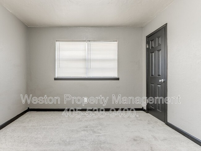 Building Photo - 1608 Magnolia Ave