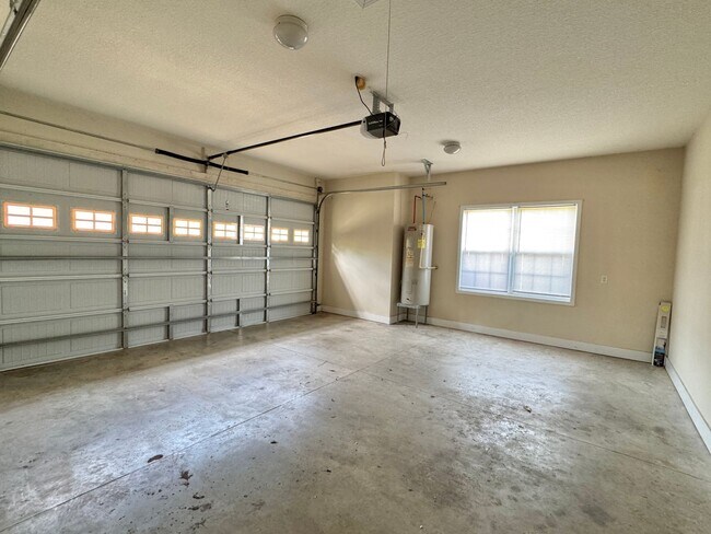 Building Photo - COMING LATE FEBRUARY 2026! (Pet Friendly)