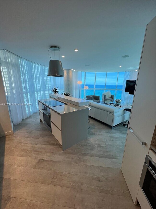 Building Photo - 6301 Collins Ave