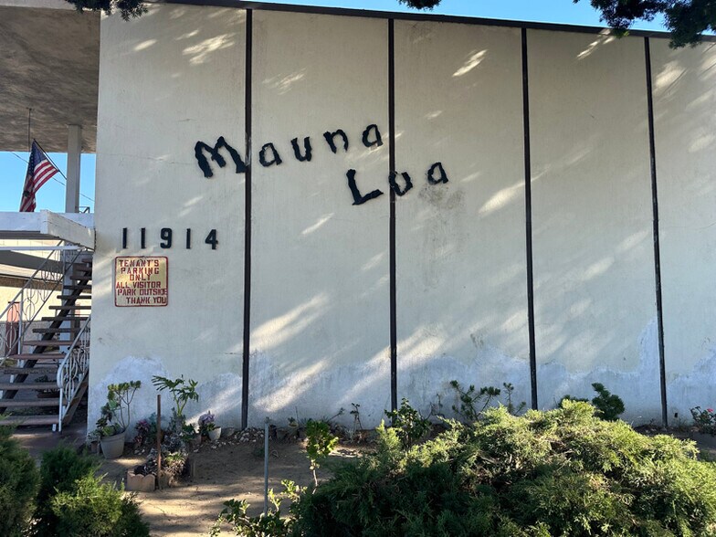 Building Photo - 11914 Downey Ave