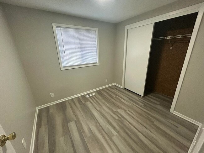 Building Photo - Updated 3 Bed / 2 Bath Home – Council Bluffs – $1,495/mo
