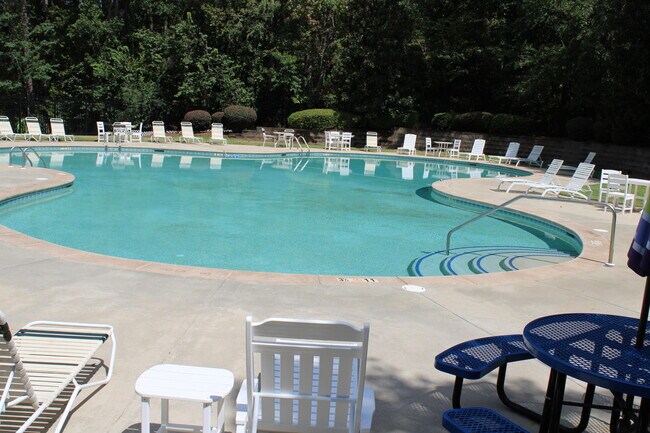 Building Photo - 812 Herrington Dr