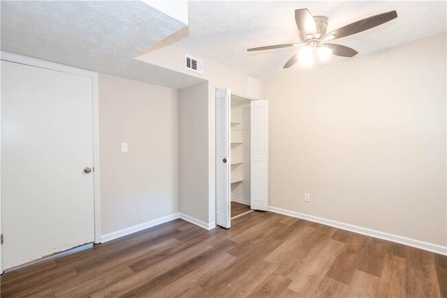 Building Photo - 2759 Shetland Ln NW